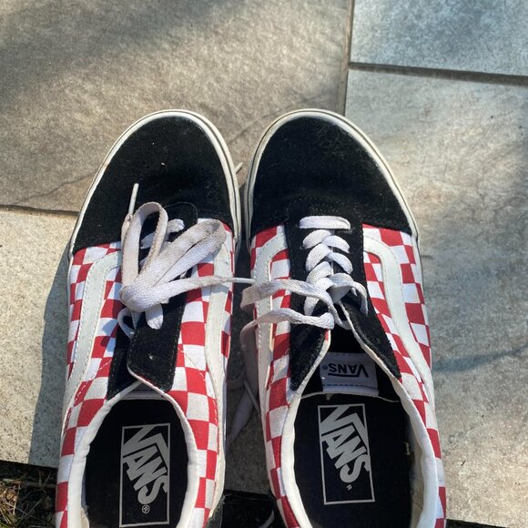 Checkered Low-Top Vans - Picture 4 of 7